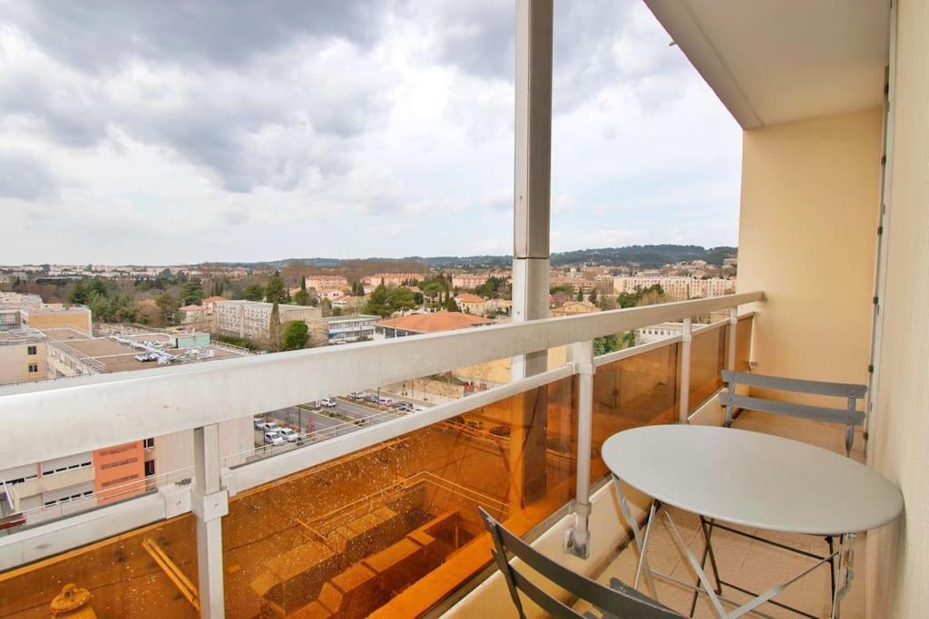 Joli T2 Lumineux Avec Balcon Et Wifi - Proche Cv Appartement Aix-en-Provence Buitenkant foto
